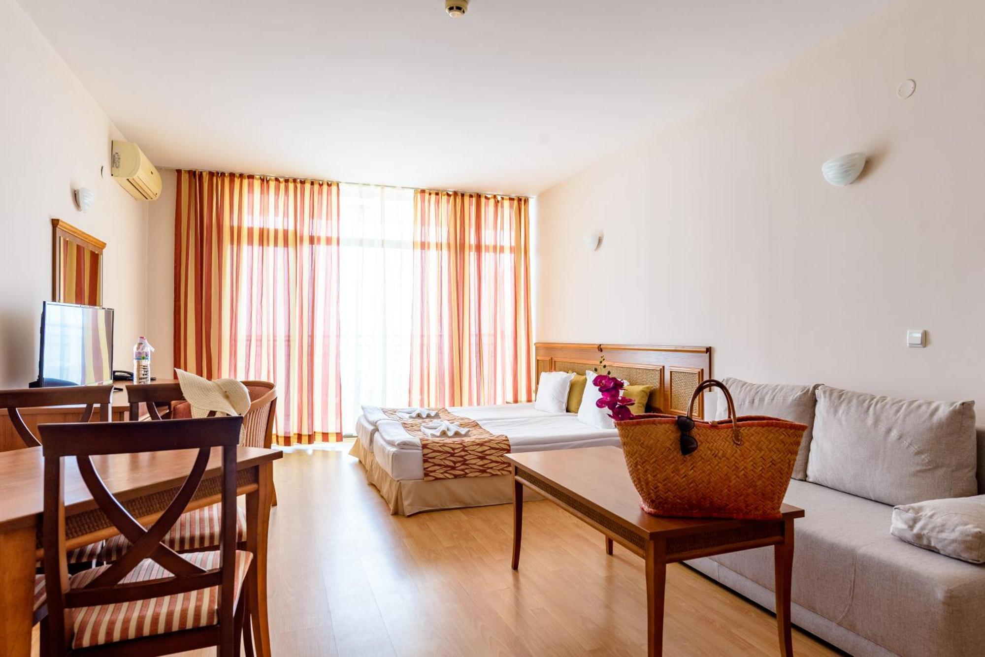 Tiva Del Mar Beach Hotel Sveti Vlas Exterior photo