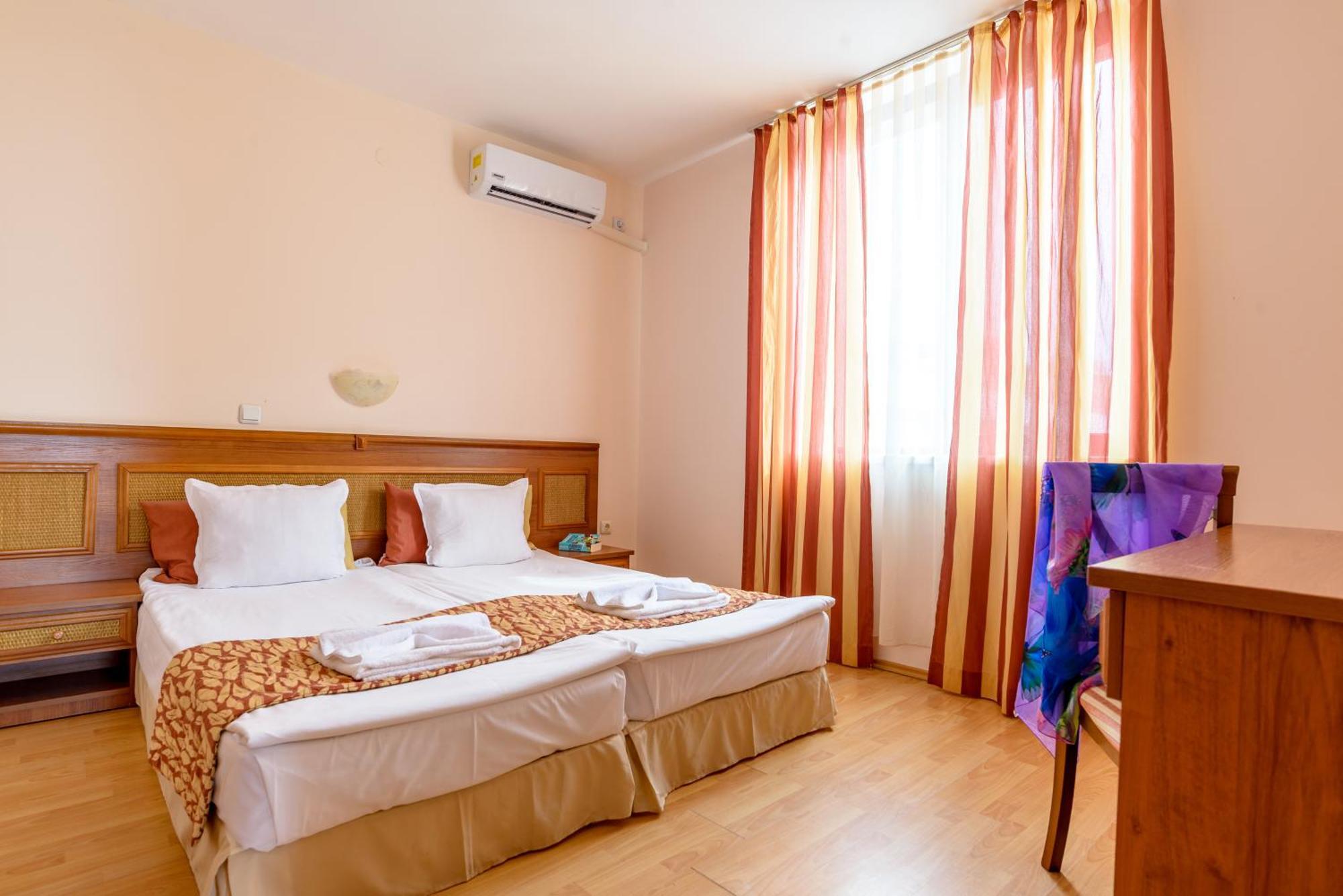 Tiva Del Mar Beach Hotel Sveti Vlas Exterior photo